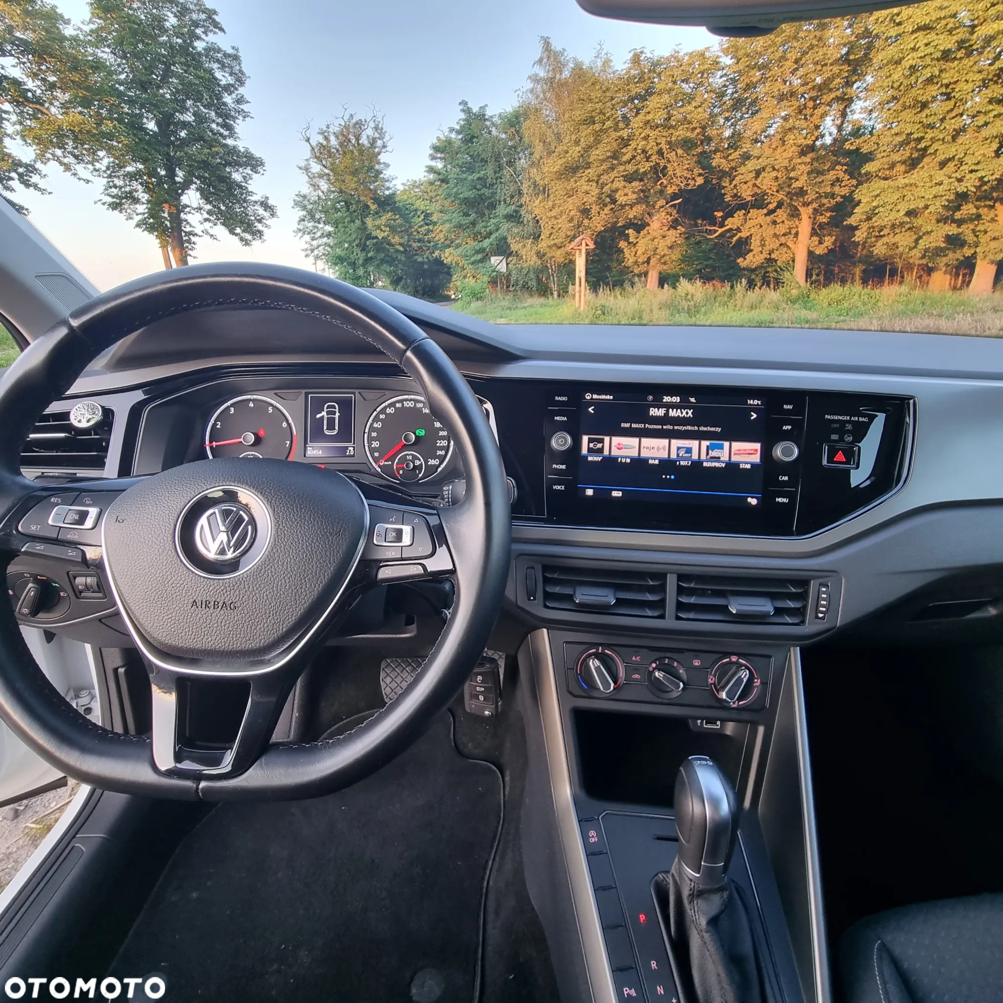 Volkswagen Polo 1.0 TSI Comfortline DSG - 23