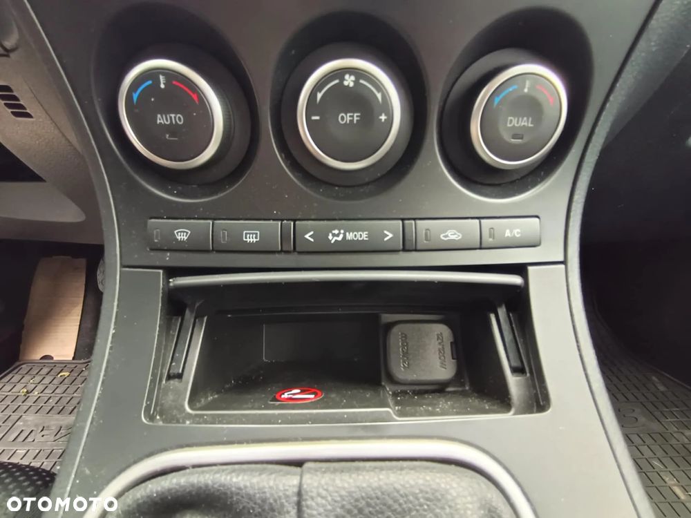Mazda 3 1.6 Exclusive - 10