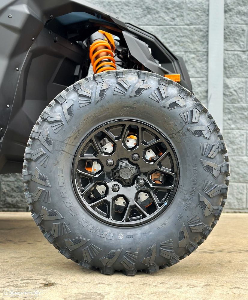 Can-Am Maverick X3 DS TURBO RR - 11