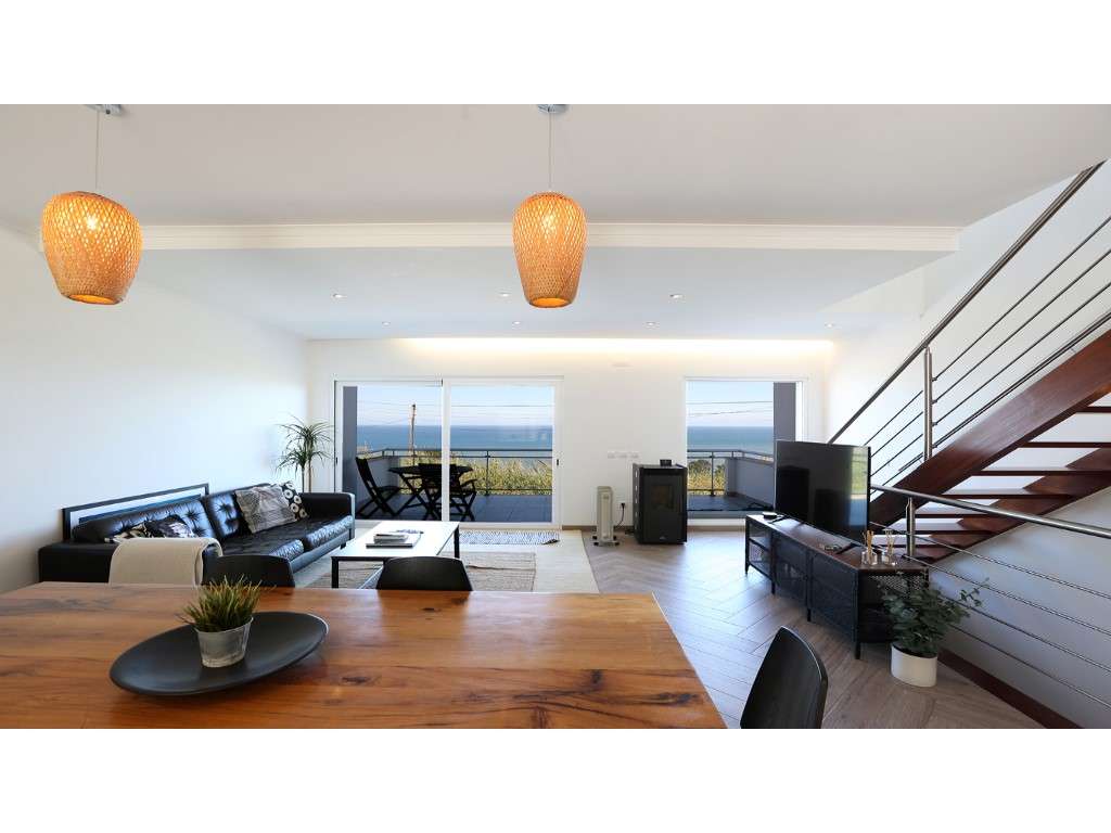 Moradia V2+1 em banda com vista frontal sobre o oceano e as icónica... - Grande imagem: 5/36