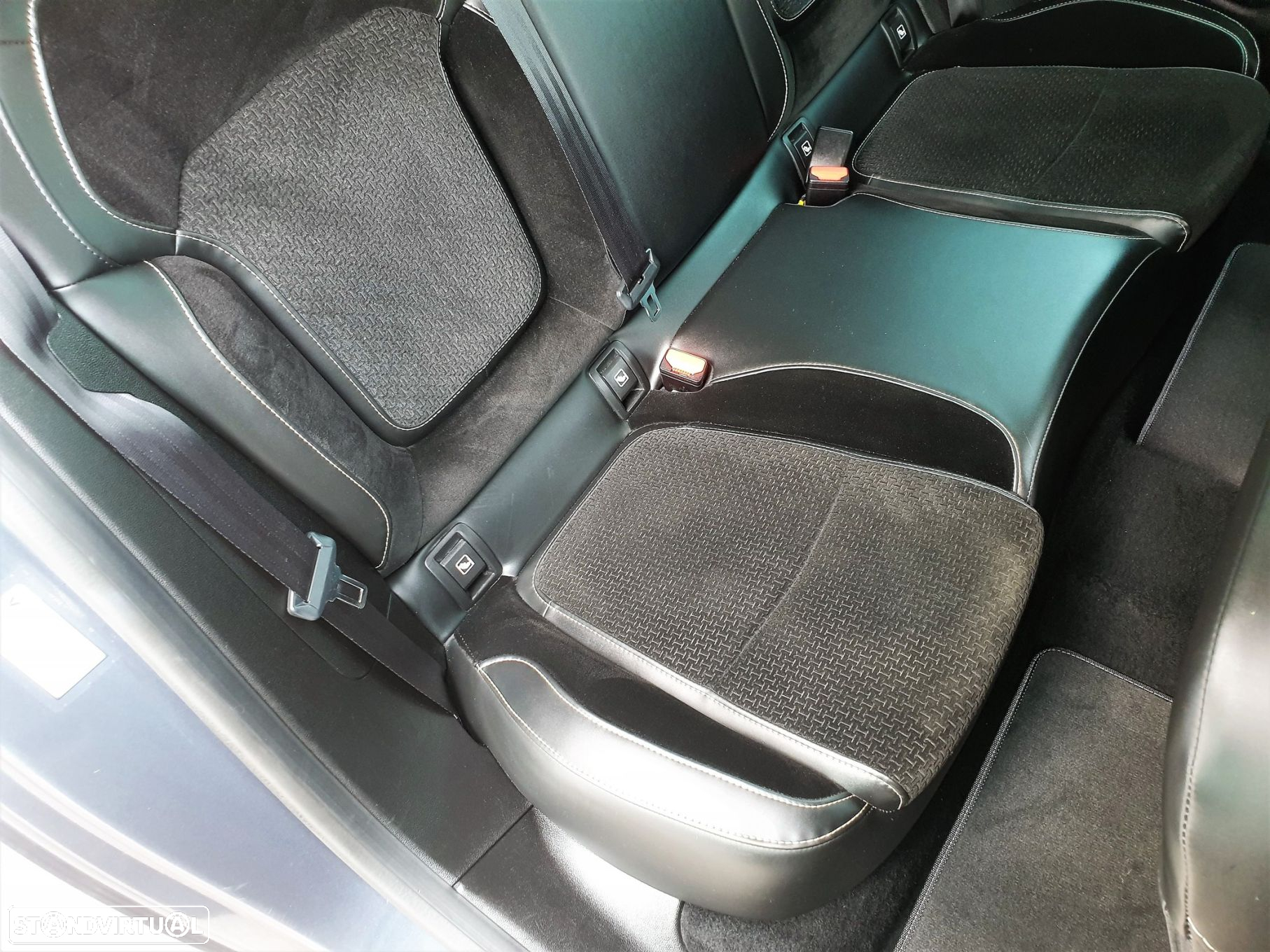 Renault Mégane Sport Tourer ENERGY dCi 110 EDC INTENS - 42