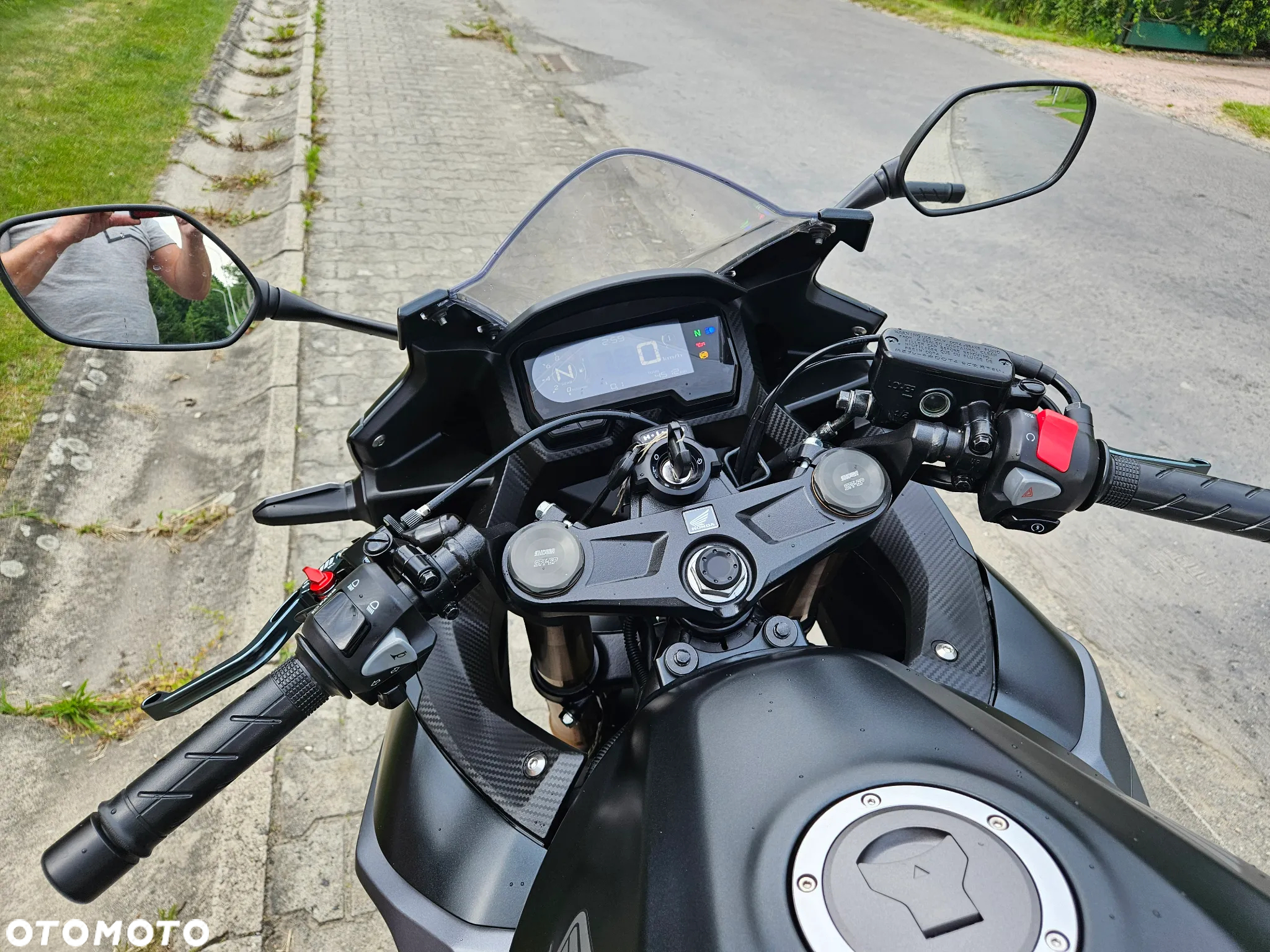 Honda CBR - 7