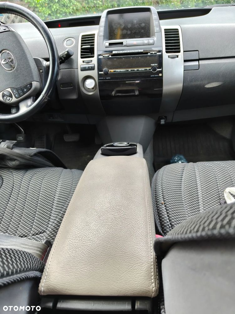 Toyota Prius - 6