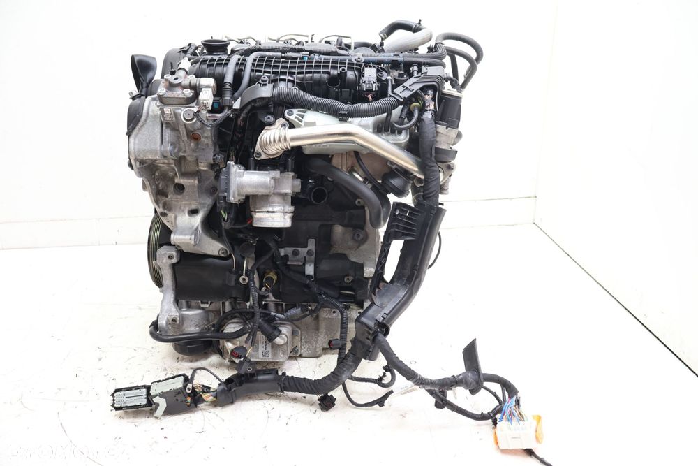VOLVO V60 II 2.0 D3 SILNIK D4204T16 - 2