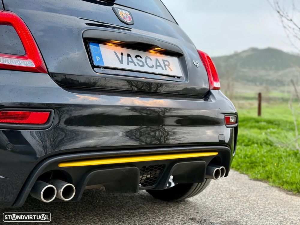 Abarth 695 Competizione - 20