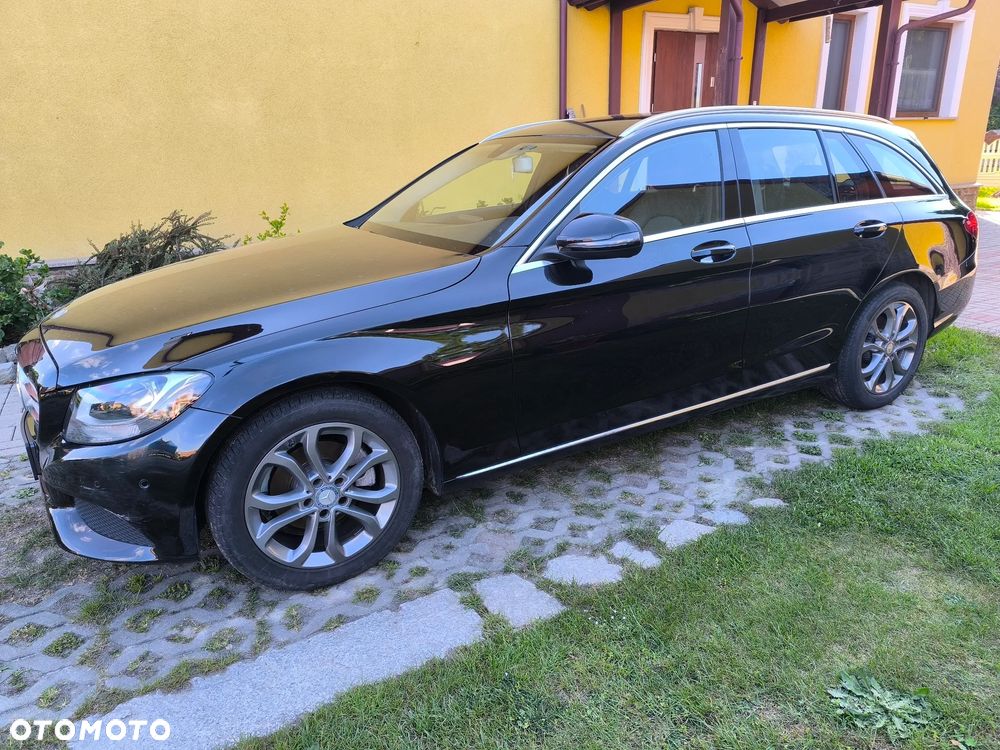 Mercedes-Benz C-Class 2016 photo 2