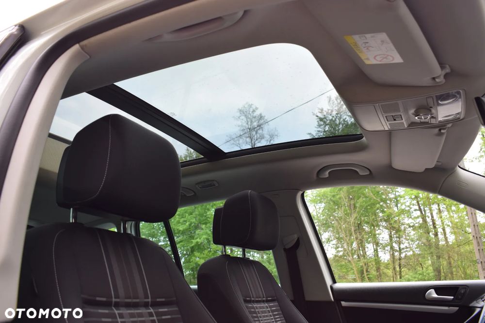 Volkswagen Tiguan 2.0 TDI DPF BlueMotion Technology Lounge Sport & Style - 20