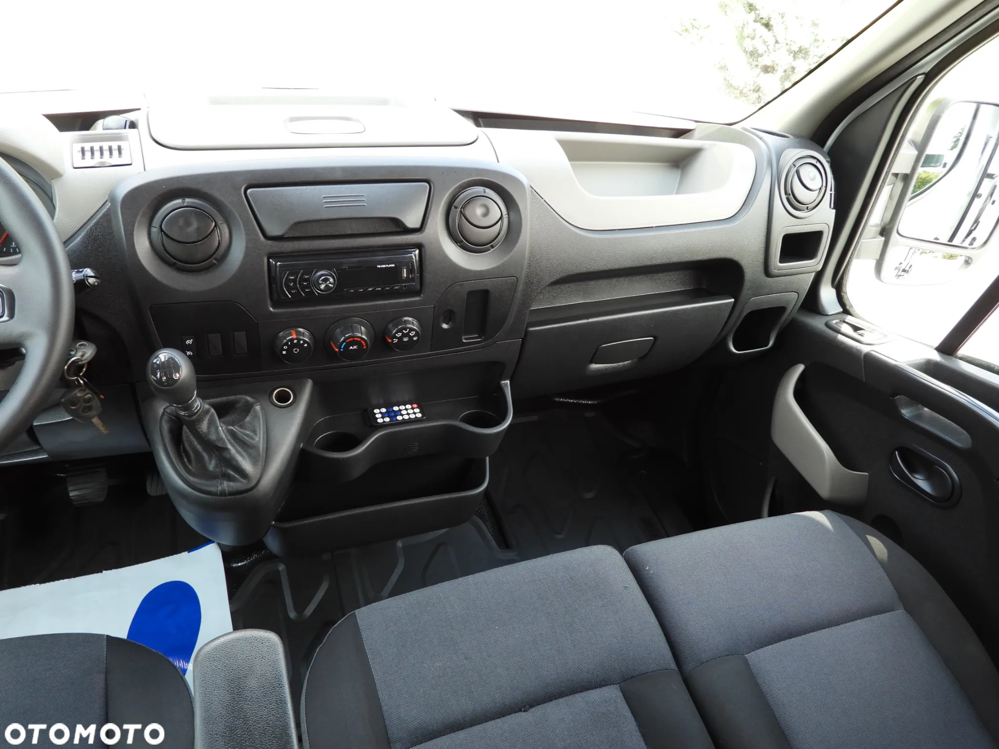 Renault MASTER FURGON BRYGADOWY 7 MIEJSC TEMPOMAT KLIMATYZACJA 110KM [ 066739 ] - 24