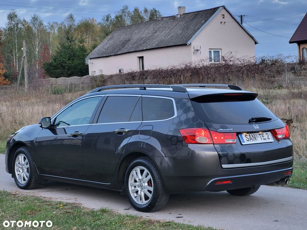 Honda Accord 2.0 Elegance Nav - 11