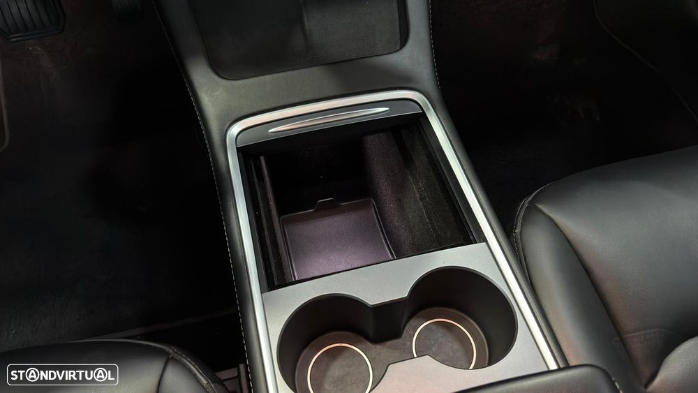 Tesla Model 3 Long Range Tração Traseira - 10