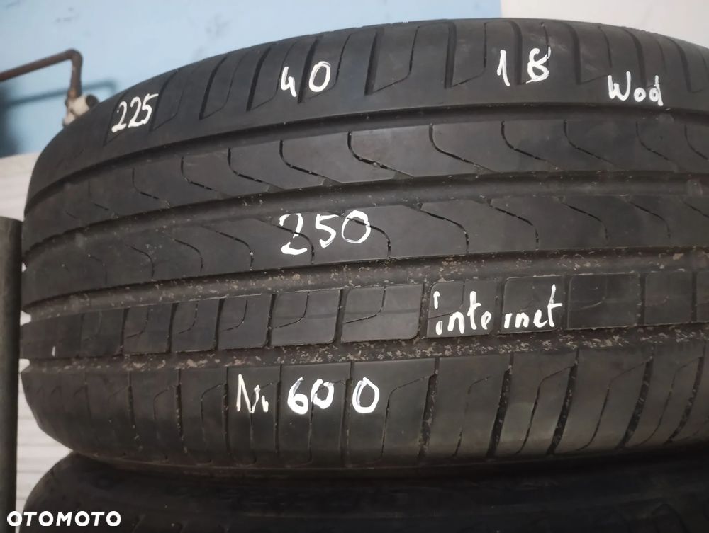 Pirelli 225/40/18 nr 600 - 2