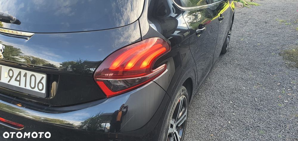 Peugeot 208 Blue-HDi 100 Stop&Start Style - 16