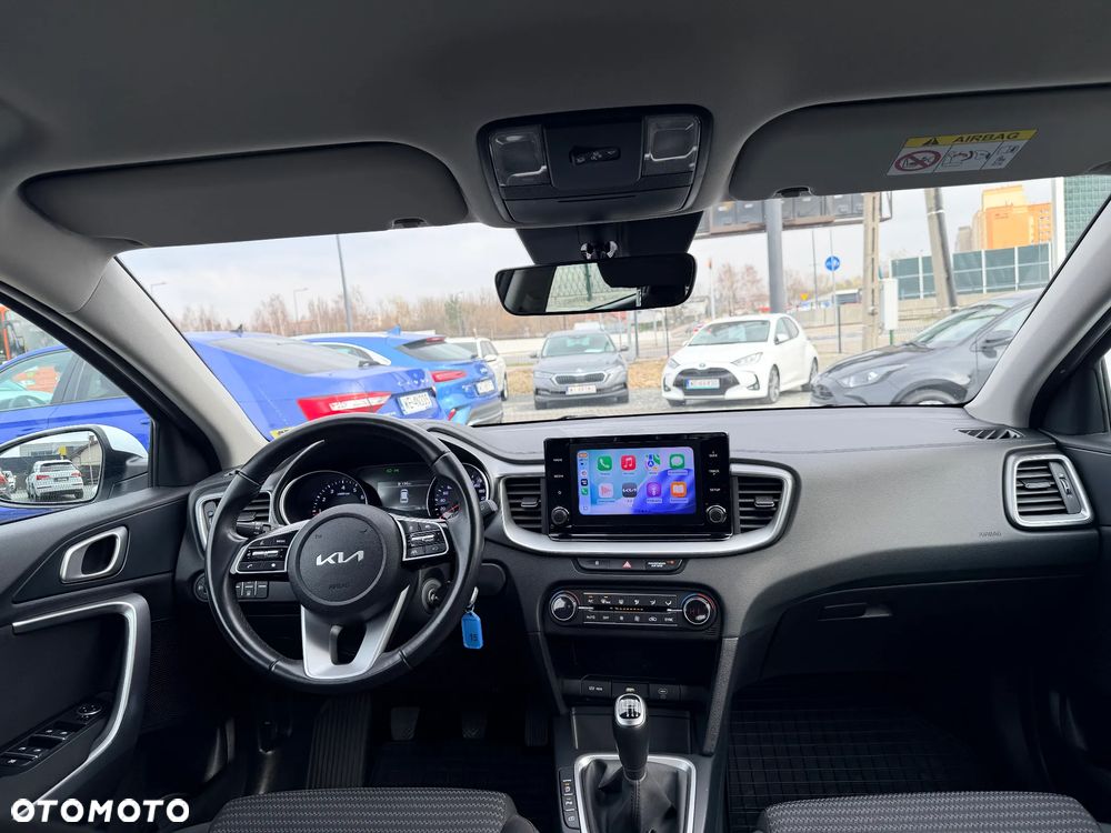 Kia Ceed 1.5 T-GDI M - 17