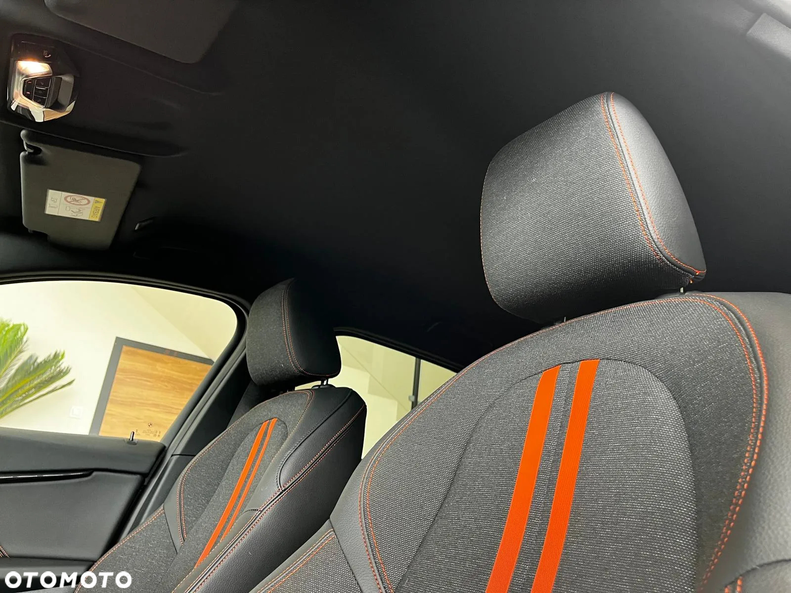 BMW Seria 1 120i Sport Line - 29