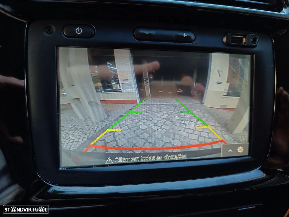 Dacia Spring Comfort Plus - 12