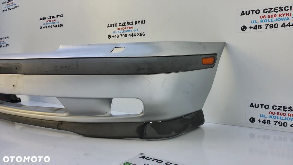 Volvo V40 S40  Zderzak Przód - 3