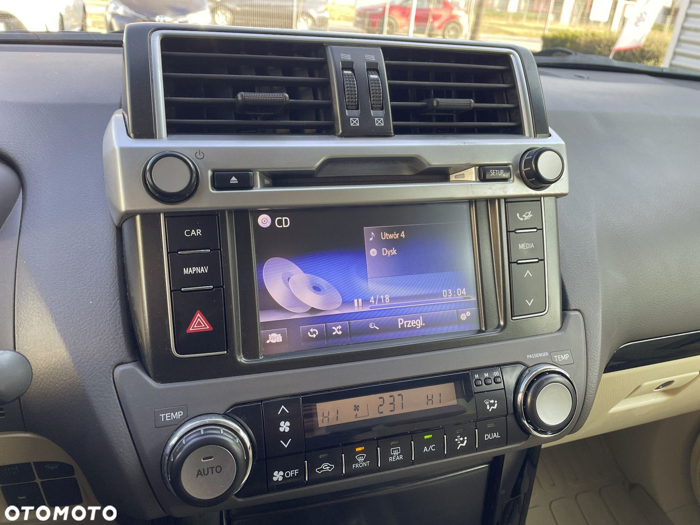 Toyota Land Cruiser - 18