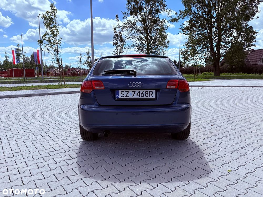 Audi A3 Sportback 1.6 FSI Ambition - 10