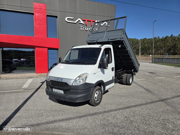 Iveco Daily 35C15 3500kgs Tribasculante