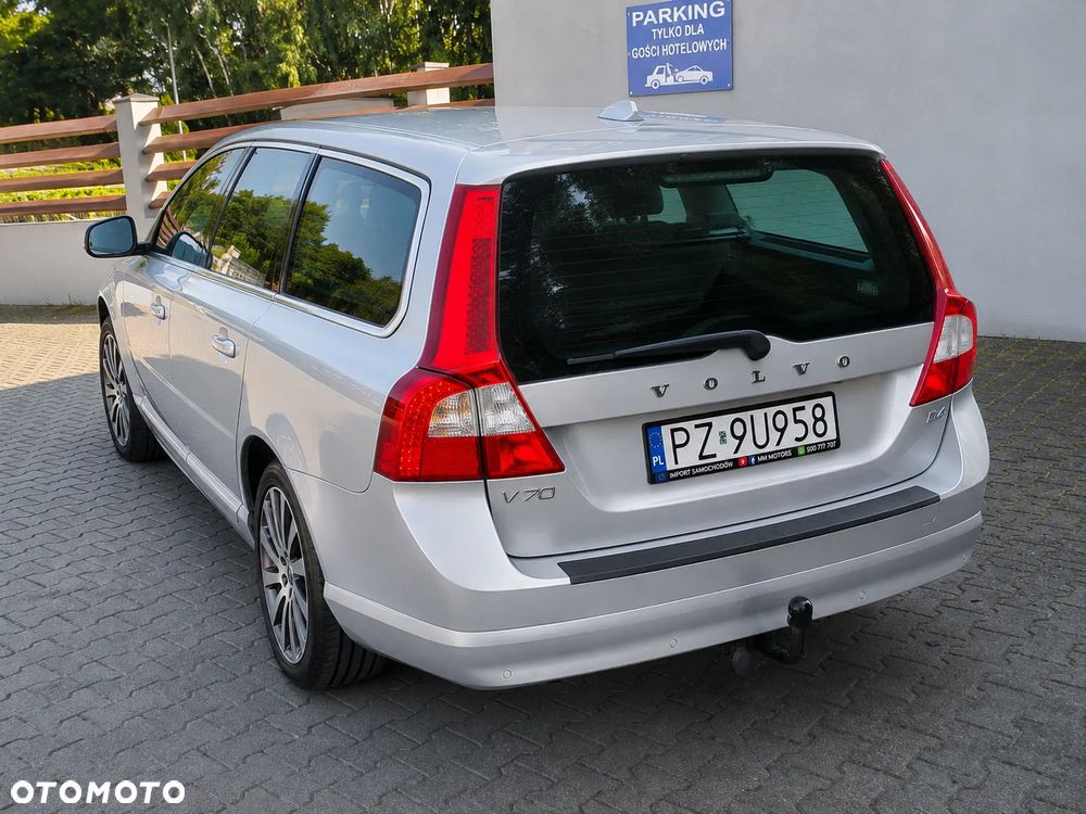 Volvo V70 D4 Momentum - 6