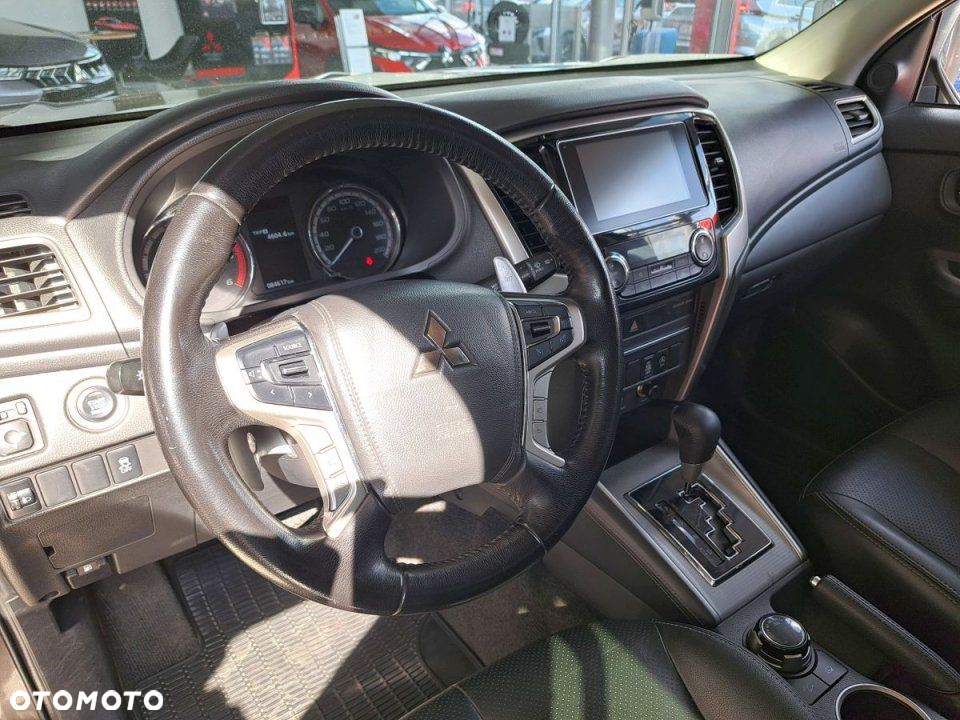 Mitsubishi L200 - 8