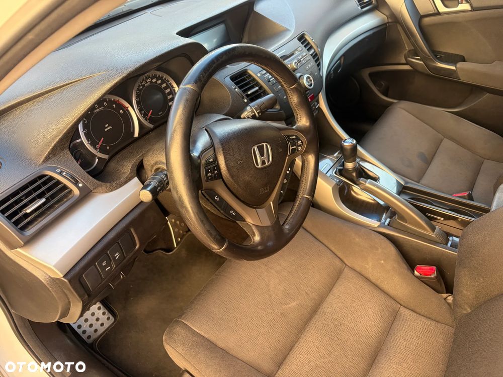 Honda Accord 2.0 Executive Nav - 7