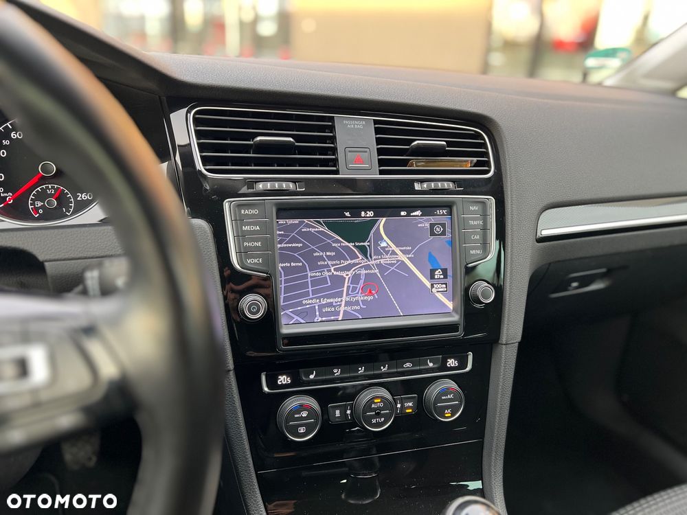 Volkswagen Golf 2.0 BlueTDI Highline - 18