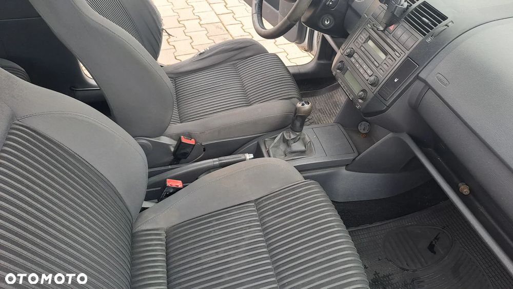 Volkswagen Polo 1.9 TDI - 11