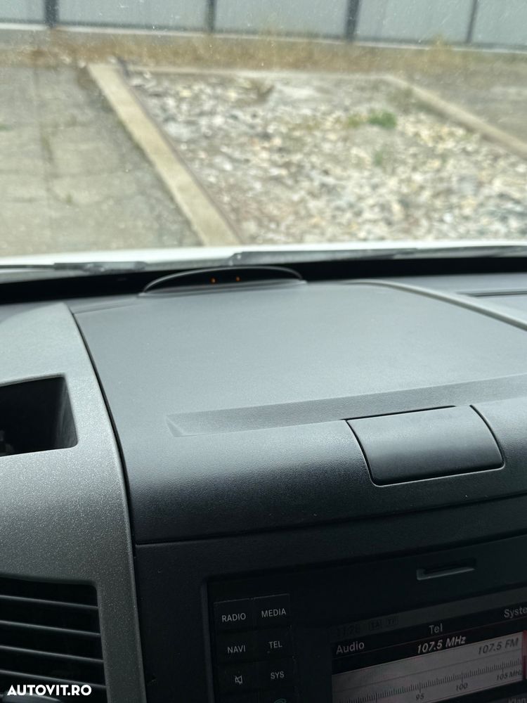 Volkswagen CRAFTER - 11