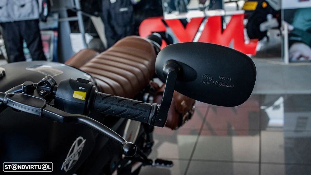 UM Scrambler X-Café - 25