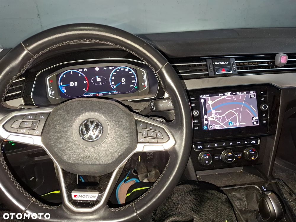 Volkswagen Passat 2.0 TDI 4Mot Elegance DSG - 13