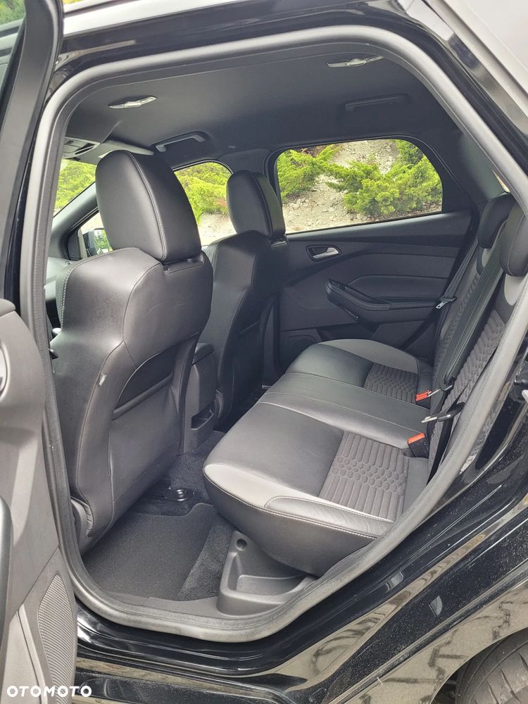 Ford Focus 2.0 TDCi ST mit Leder-Exclusiv-Paket - 13