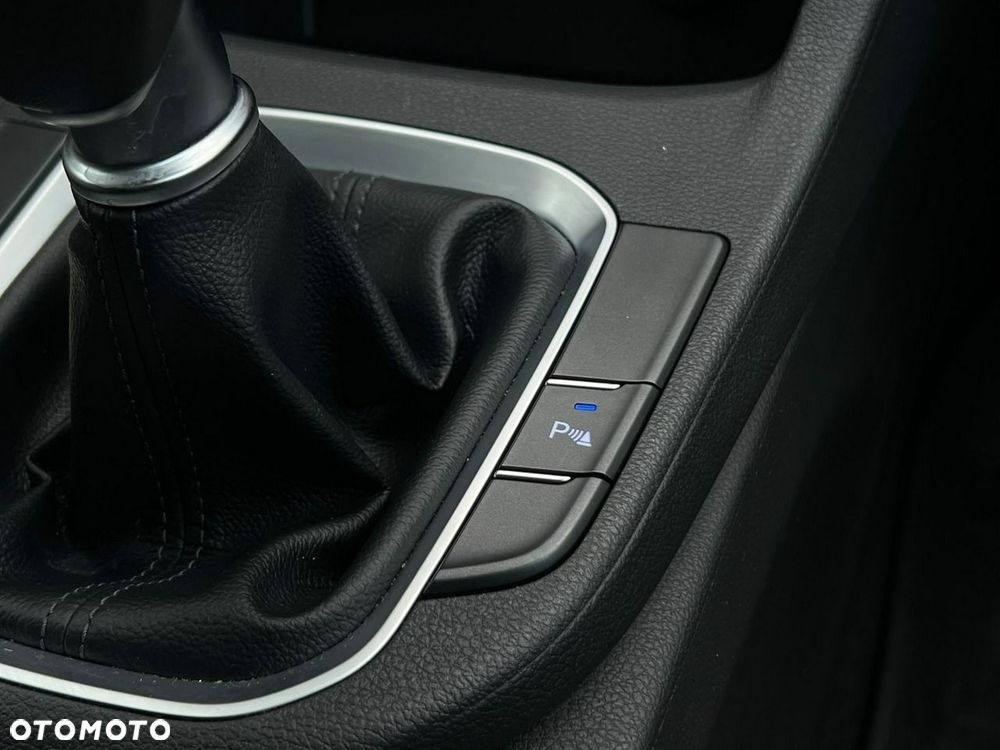 Hyundai i30 1.5 DPI Modern - 22
