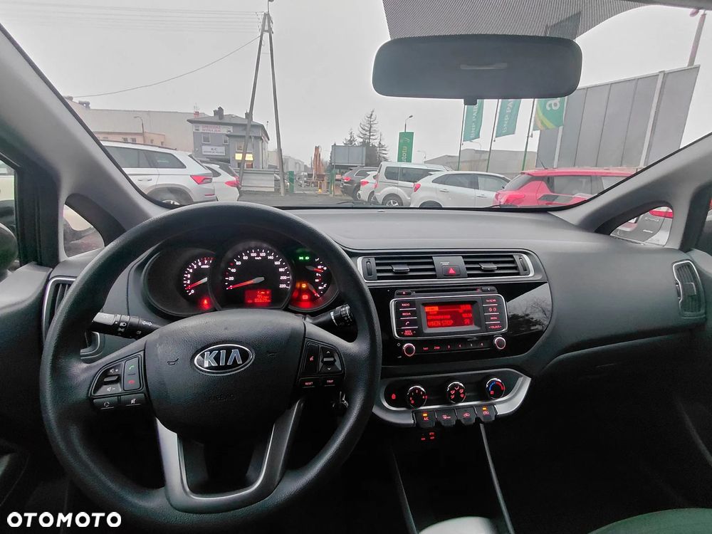 Kia Rio - 21