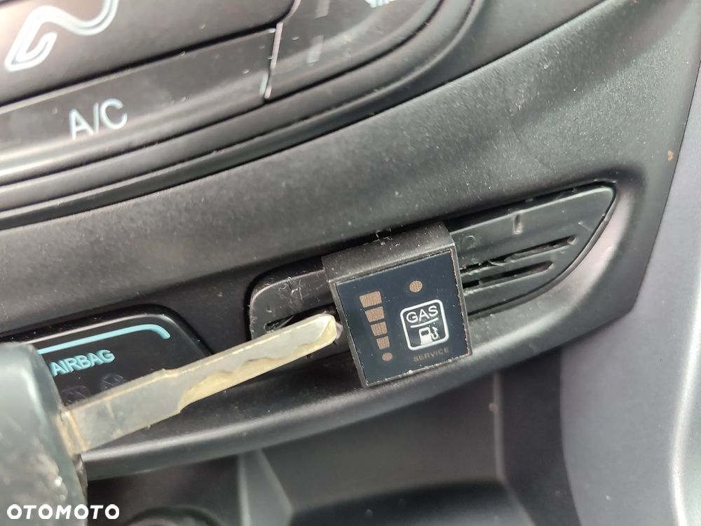 Ford B-MAX 1.4 SYNC Edition - 12