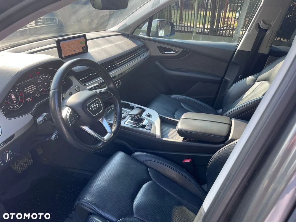 Audi Q7 - 4