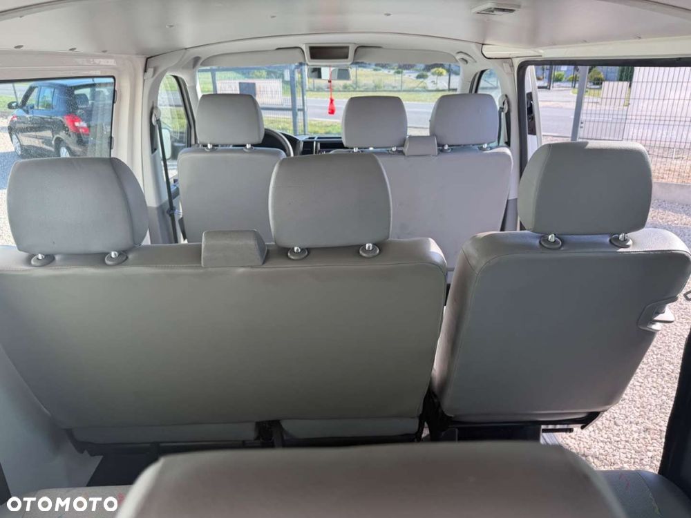 Volkswagen Transporter - 8