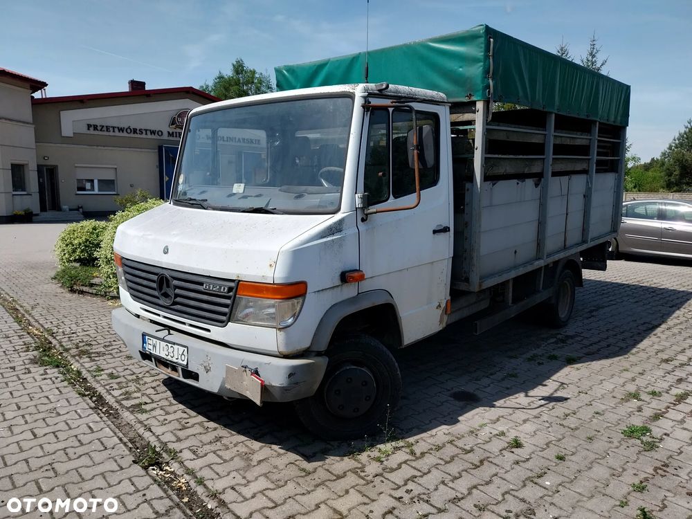 Mercedes-Benz 612 D - 2