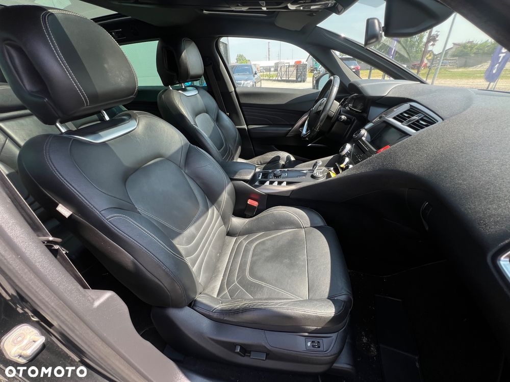 Citroën DS5 Hybrid4 EGS6 SportChic - 13