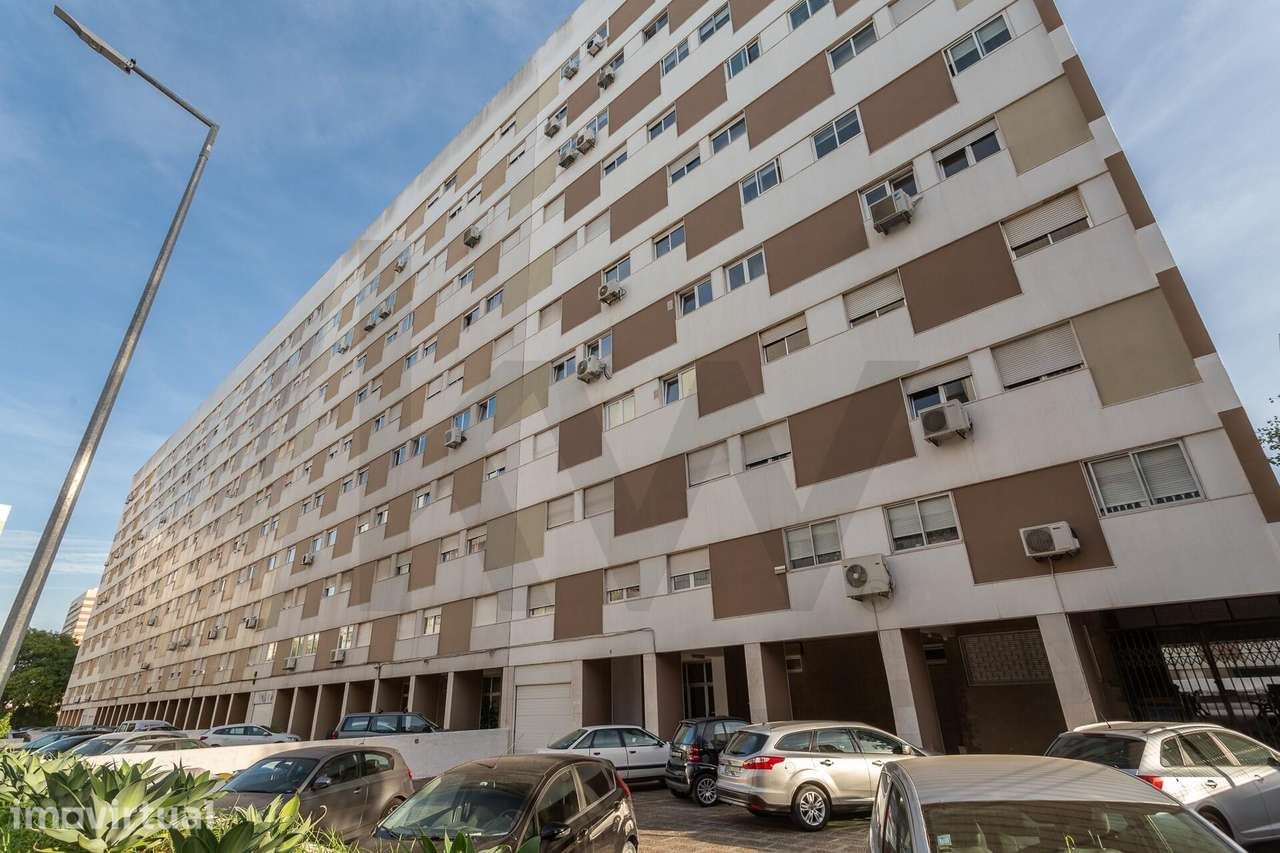 Apartamento com 3 quartos | 120m2 área útil | estacionamento - Grande imagem: 2/28