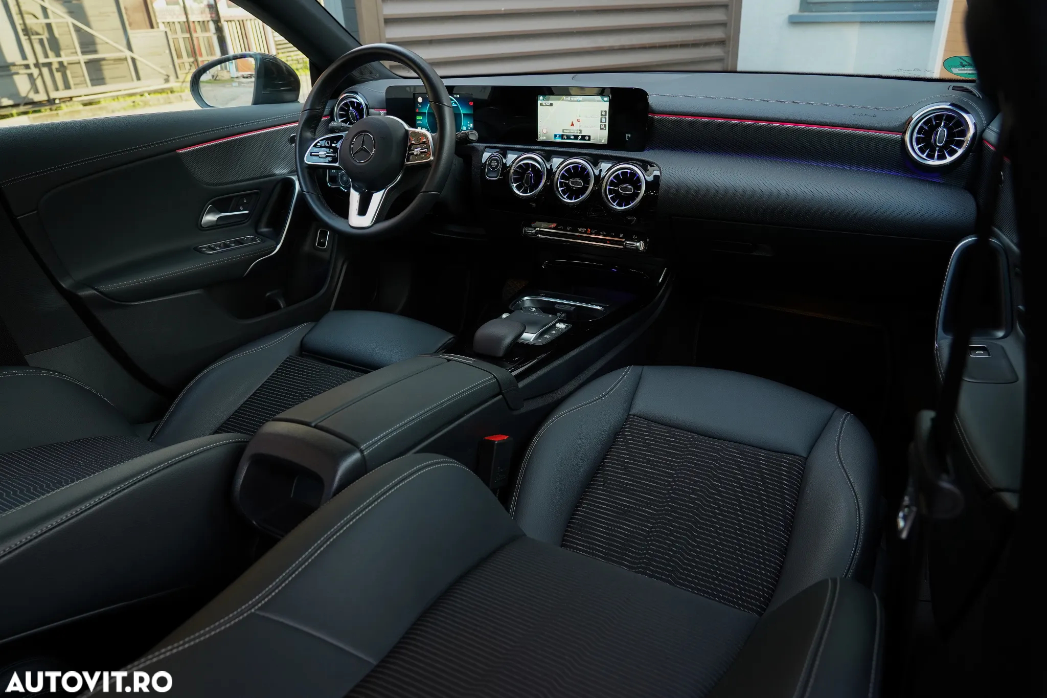 Mercedes-Benz CLA 250 e 8G-DCT - 11