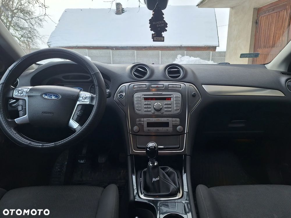 Ford Mondeo 2.0 TDCi Titanium - 11