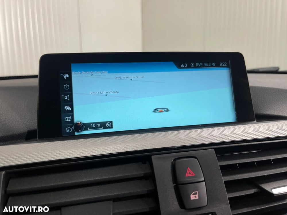 BMW Seria 3 330e iPerformance M Sport - 15