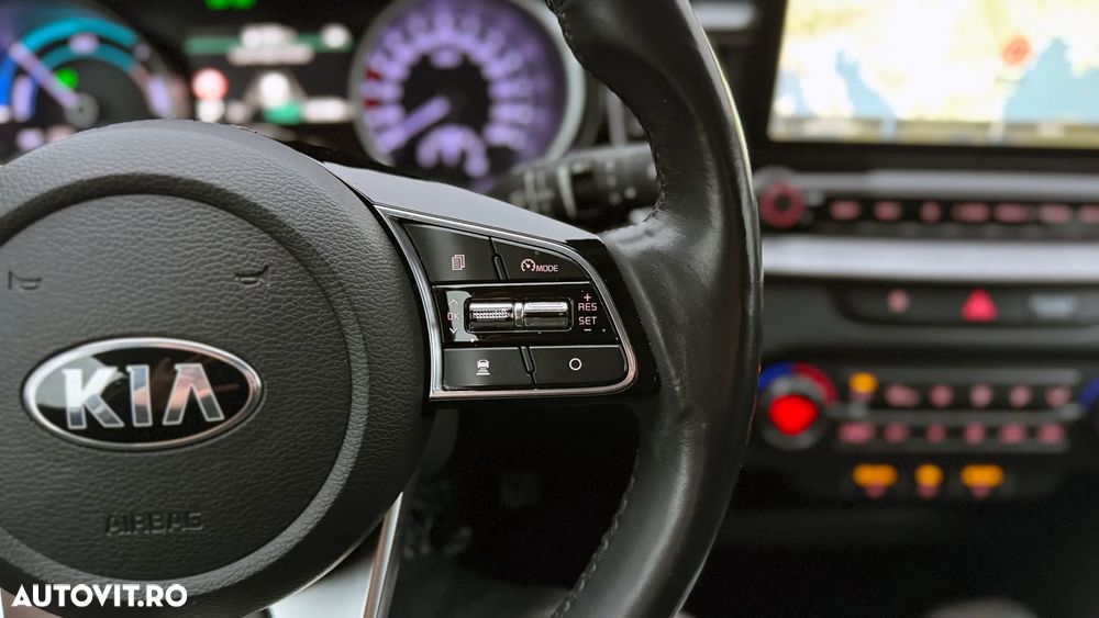 Kia Ceed SW 1.6 GDI DCT OPF Plug-in-Hybrid Spirit - 30