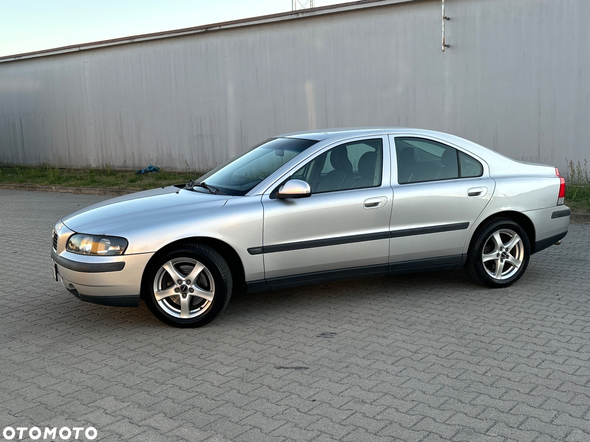 Volvo S60 2.4 Edition - 16