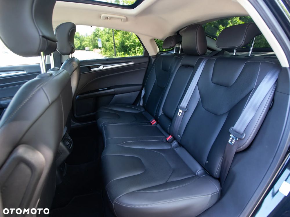 Ford Mondeo 2.0 TDCi Titanium PowerShift - 19