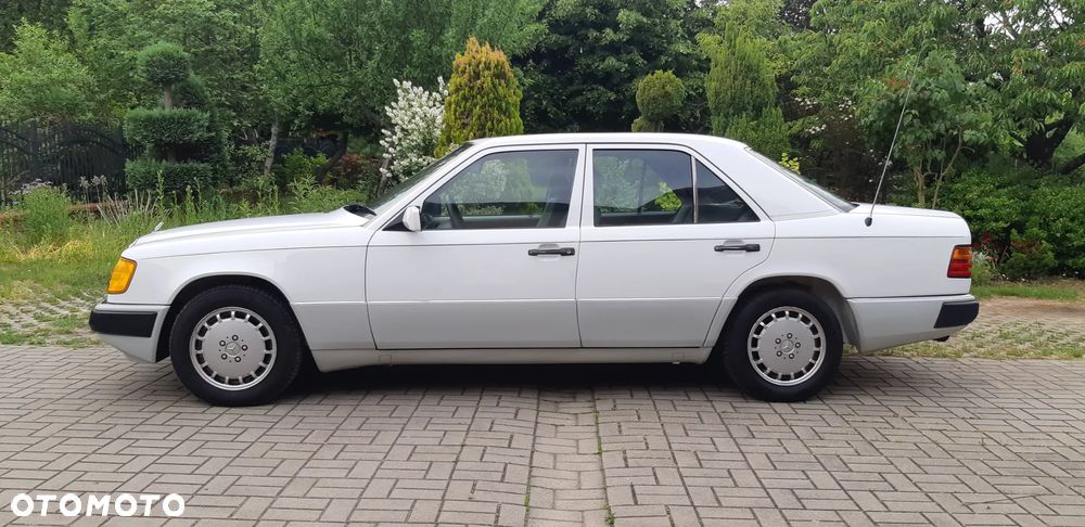 Mercedes-Benz W124 (1984-1993) - 2