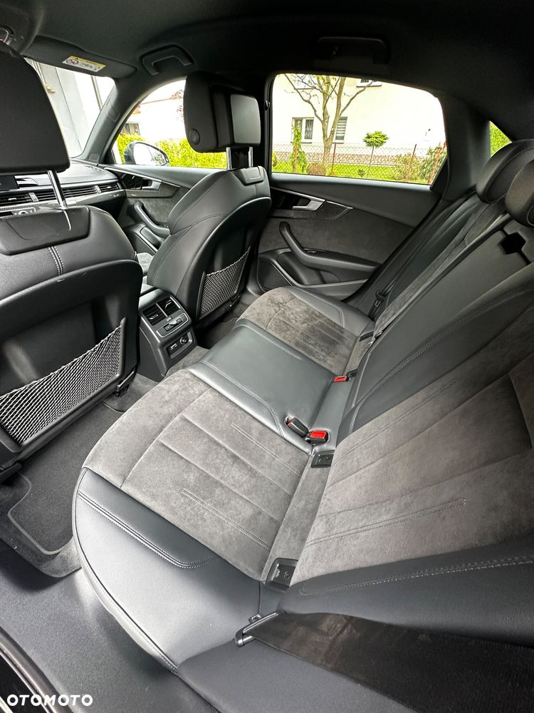 Audi A4 Limousine 45 TFSI mHEV Quattro Black Edition S tronic - 10