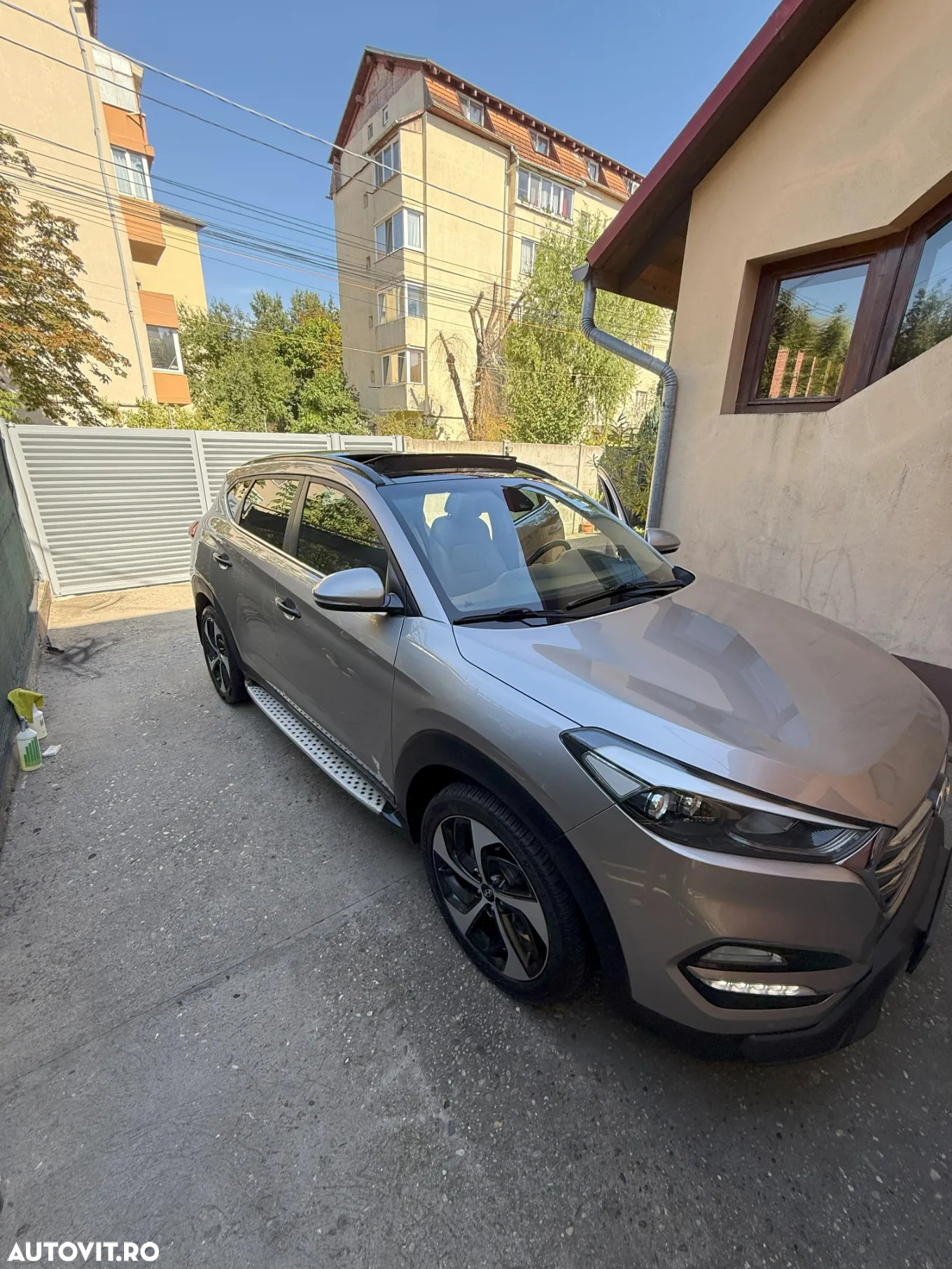 Hyundai Tucson 2.0 CRDI 4WD 6AT Luxury Pack+ - 16