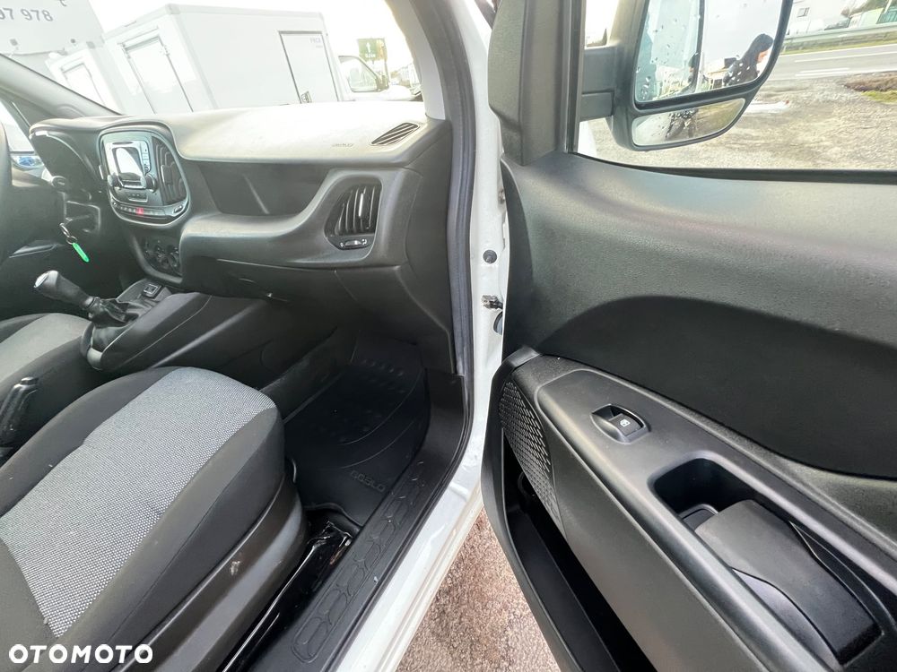 Fiat Doblo 1248cm3/66 kw. Carrier Neos 100 (366) - 12